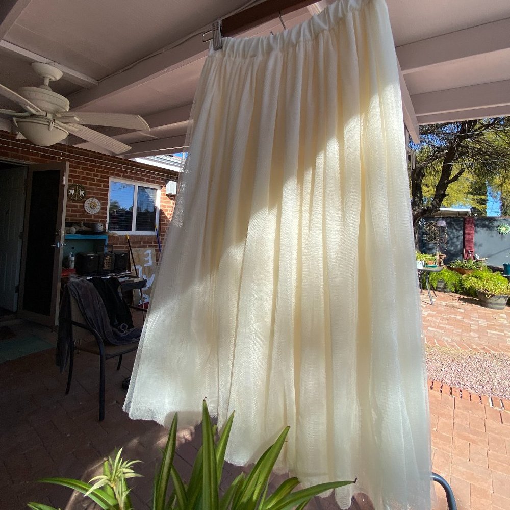 NO BRAND SMALL TULLE SKIRT - Picture 6 of 7